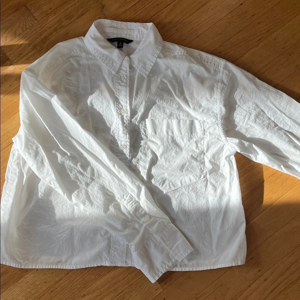 BR Cropped Button Up with Pocket - Picture 4 of 7
